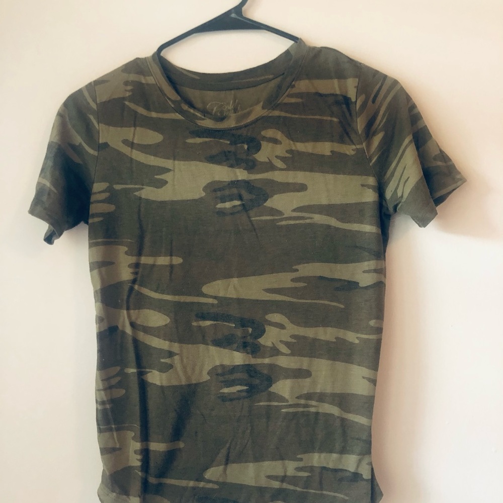 Green camo top
